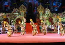 Barungan Agung, Kolaborasi Empat Sekaa Hipnotis Penonton