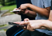 Fenomena Doomscrolling Meningkat di Kalangan Pengguna Media Sosial