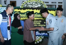 Jasa Raharja Serahkan Santunan kepada Ahli Waris Korban Laka Kereta di Bekasi