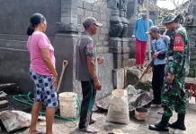 Babinsa Jatiluwih Buktikan Kepedulian TNI terhadap Warga