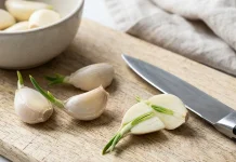 Amankah Makan Bawang Putih Bertunas? Cek Faktanya!