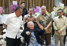 Pesan Emil Salim ke Menteri LH: Lingkungan Perlu Human Touch dan Gerakan Bersama