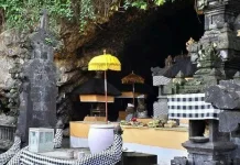 Fenomena Wisata “Content Hunting” yang Mengganggu Tempat Sakral