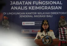 Kakanwil Imigrasi Bali Lantik 37 Jabatan Fungsional Analis Keimigrasian