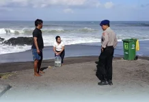 Satpolairud Badung Gencarkan Sosialisasi Keselamatan di Pantai