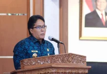 Wagub Giri Prasta Hadiri Rapat Paripurna DPRD Bali