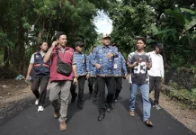 Bupati Karangasem Pastikan Pembangunan Jalan Sesuai Standar