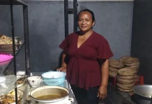 Lawar Bali Tetap Digemari meski Banyak Makanan Modern