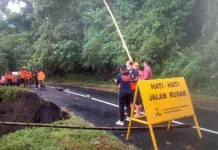 Hujan Deras Picu Bahu Jalan Getakan-Bakas Jebol