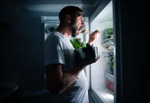 Sering Lapar tengah Malam? Ini Lima Tips untuk Menguranginya