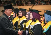 Menteri LH Tantang Gen Z Pimpin Transformasi Ekonomi Hijau Lewat ‘Green Jobs’