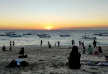 Tak Perlu Jauh, Tiga Pantai Dekat Denpasar ini Sajikan Sunset Menawan