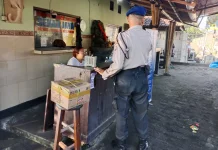 Sat Polairud Polres Klungkung Patroli di Pelabuhan Banjar Bias