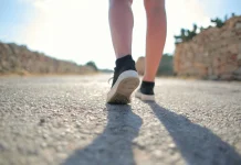 Simak Perbedaan Sepatu Lari Sesuai dengan Kondisi Rutenya