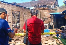 Amukan Api di BB Agung Jembrana, Rumah Tetangga Ikut Tersambar
