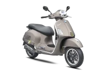 The New Vespa GTS 250 Super Tech, Tawarkan Harga Terjangkau tanpa Pajak Barang Mewah
