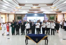 Kakanwil Kemenkum Bali Lantik 15 PNS dan 1 Pejabat Fungsional