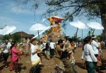 Rahasia Keharmonisan Masyarakat Bali Berawal dari Mapitulung