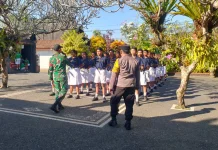 Semangat Bung Karno Menggema, Babinsa Tempa Siswa SMPN 4 Kaba-Kaba
