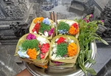 Refleksi Kritis Mebanten, Bukan Aktivitas Ritual Biasa