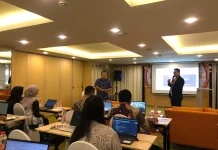 Menjaga Nalar Kritis di Tengah Ketergantungan terhadap Asisten Virtual