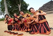 Tari Saman Warisan Budaya Aceh Penuh Nilai Kebersamaan