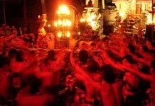 Tari Kecak Bali Memukau Dengan Irama Suara Bersama