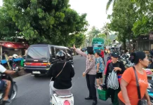 Polsek Gianyar Laksanakan Pengamanan Pasar Menjelang Hari Raya Galungan