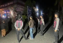 Polsek Nusa Penida Amankan Bazar HUT ST Sinar Buana di Desa Kutampi