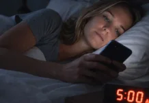 Menunda Tidur demi Me Time? Kenali Revenge Bedtime Procrastination