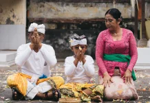 Rahasia Pembuka Rezeki Keluarga Berlandaskan Sastra Bhagawadgita