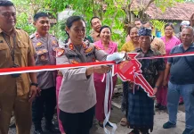 Kado Indah Bhayangkara: Rumah Warga Mendoyo Kembali Layak Huni