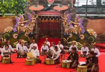 Taman Penasar Seni Tradisi Kompleks Sarat Pesan Moral