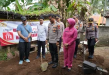 Polres Gianyar Wujudkan Kepedulian Melalui Bakti Sosial Bedah Rumah