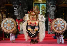 Penampilan Barong Ket Duta Klungkung Hipnotis Ribuan Penonton