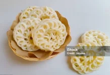 Makan Wajib dengan Kerupuk? Waspadai Risiko Kesehatannya!