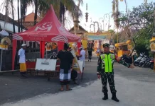 Babinsa Negari Kawal Puncak Karya Pura Kapat
