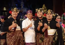 Gubernur Koster Saksikan Parade Gong Kebyar Dewasa PKB XLVIII 2026