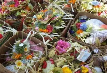 Benarkah Mebanten Perlu Dikurangi Demi Kurangi Sampah?