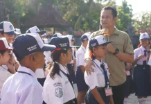 Tinjau MPLS, Bupati Kembang: Ciptakan Suasana yang Ramah dan Bebas Perploncoan