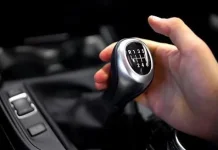 Studi Membuktikan, Mengemudi Mobil Manual Lebih Disarankan daripada Mobil Matic