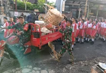 Aksi Nyata Danramil Penebel Bangun Budaya Peduli Lingkungan