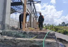 Babinsa Buwit Garda Terdepan Kawal Pembangunan Koperasi Desa Merah Putih