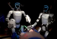 Uji Coba Robot Humanoid Berhasil Lakukan Operasi Bedah