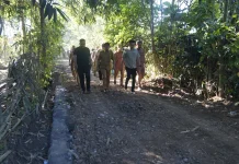 Pastikan Siap Beton dan Hotmix, Bupati Kembang Tinjau Jalan Warga Banyubiru