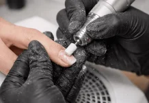 Bukan Sekadar Aturan, Ini Alasan Nail Art Dilarang saat Operasi