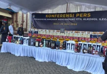 Bea Cukai Gagalkan Peredaran Ribuan Botol Miras Ilegal di Bali