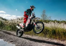 Hunter meluncurkan Kove 450, Motor Spesifikasi Rally yang Legal di Jalan Raya