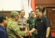 DPRD Gianyar Sampaikan Raperda Inisiatif Tentang Penataan Sempadan Sungai