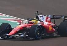 Hamilton Raih Kemenangan Perdana Bersama Ferrari